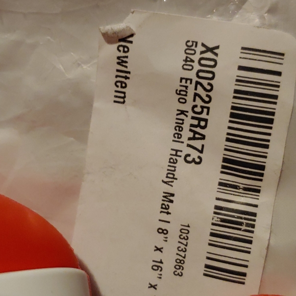 🎅 air pod case - Picture 3 of 3